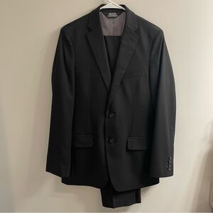 Haggar Two Piece Slim Fit Suit